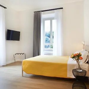 Reyes Hotel